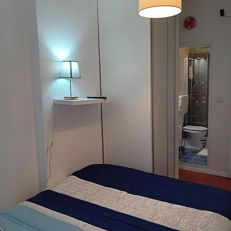 Chalas Bedroom Nazar アパート *